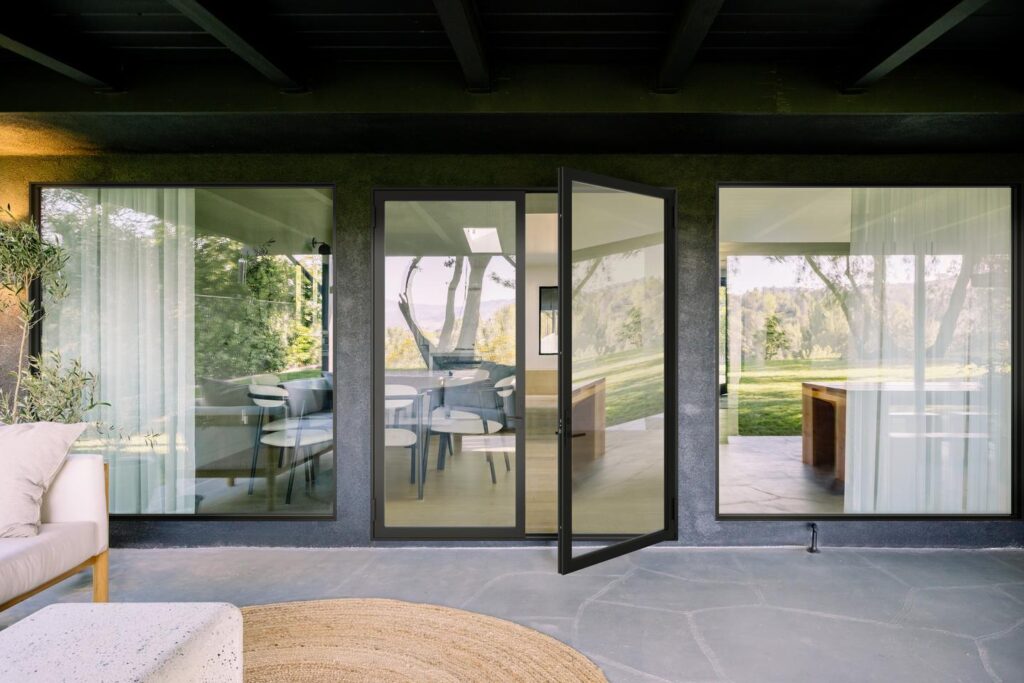 Western Window Systems Vantage Line